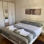 Alex Apartmán *