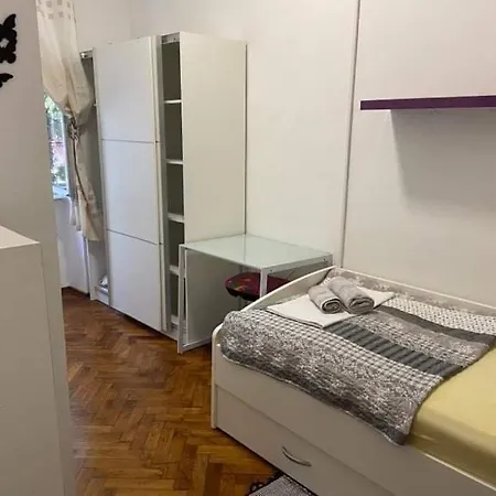 Alex Apartment
